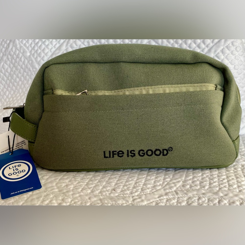 NWT Life Is Good Travel Dopp Kit Moss Green